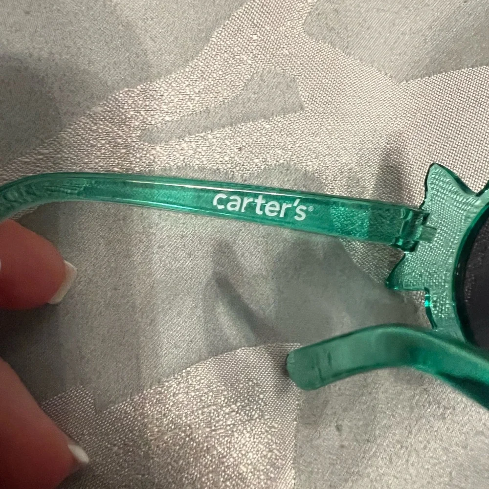 Carter's Kids Girls Green Fish Sunglasses